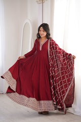 Heavy Blooming Vichitra Silk Anarkali Gown with Full Kali Pattern & Embroidered Dupatta
