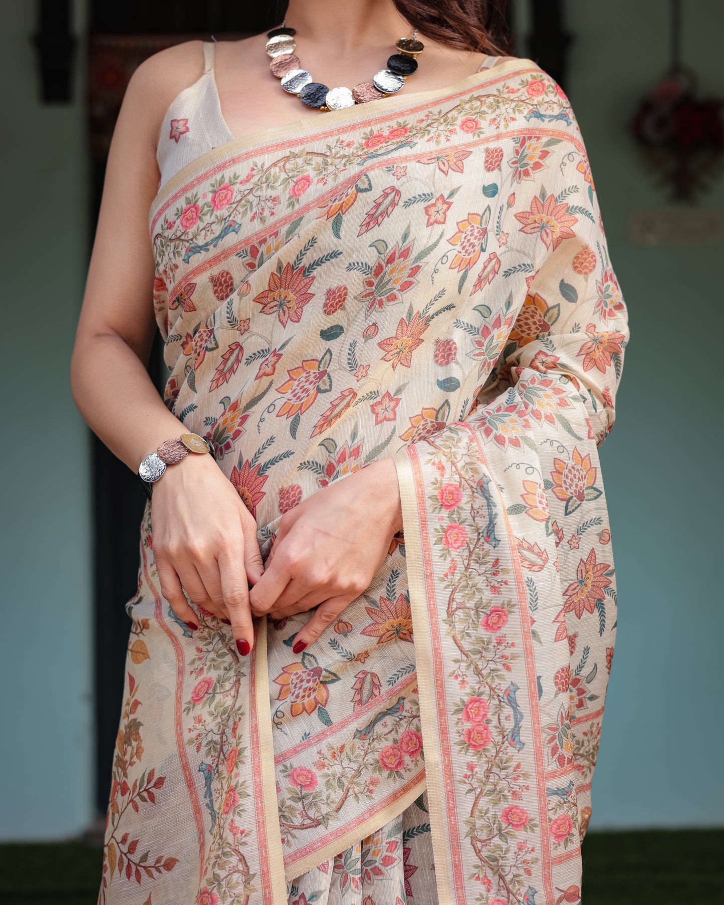 Premium Handloom Floral Saree with Heritage Bird Motif Pallu and Tassels