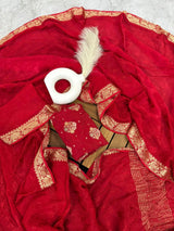 “Pure viscose chinnon chit pallu saree with self jacquard weaving and zari keri border with self weaving blouse”
