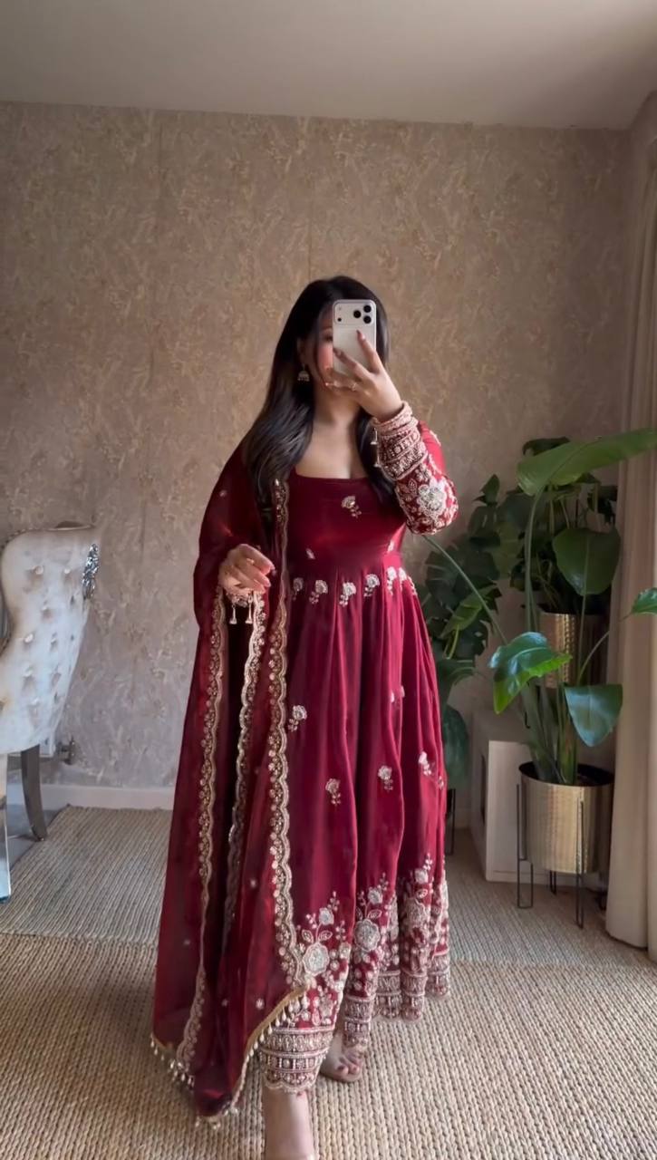 Designer Fendy Silk Anarkali Suit Set with Thread & Sequins Work – Festive & Wedding Wear