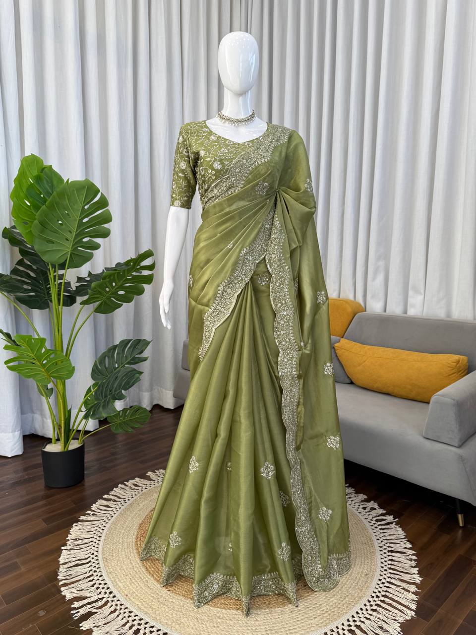 Elegant G-mee Satin Saree with Intricate Thread & Sequence Embroidery – Includes Unstitched Blouse Piece