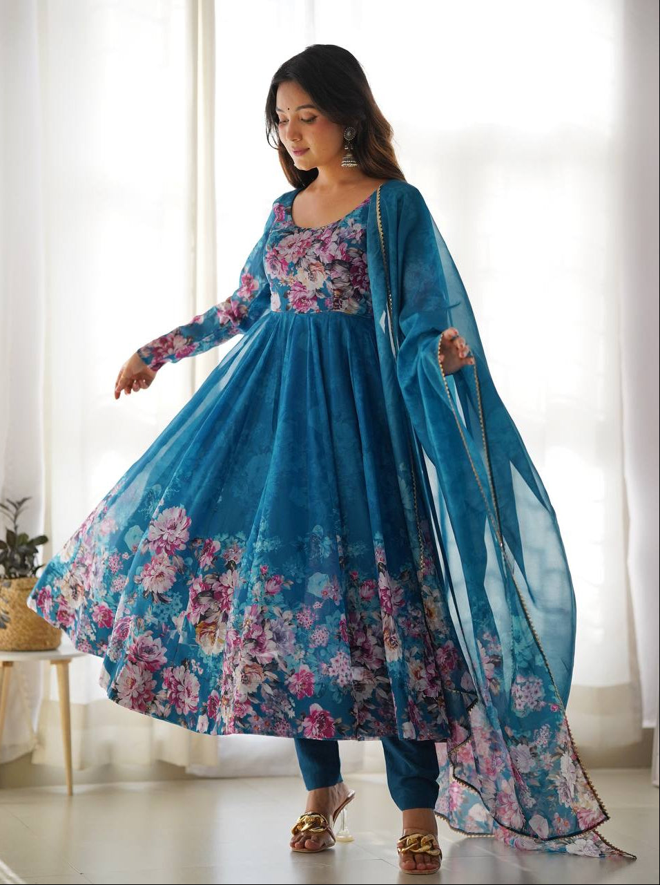 Designer Pure Soft Organza Silk Anarkali Set – Fully Flared Kali Pattern Suit with Canvas Patta, Dupatta & Pants